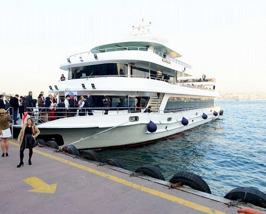 Teknede Düğün